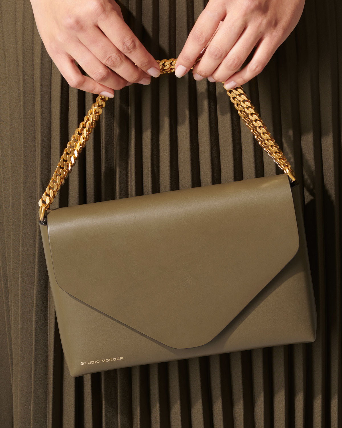 Emma Bag Chain in olive calfskin